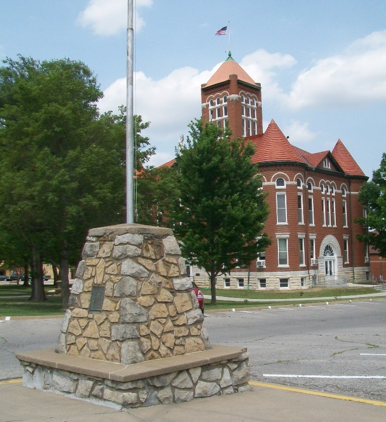 Zoom on the image : Anderson County World War Veterans Memorial