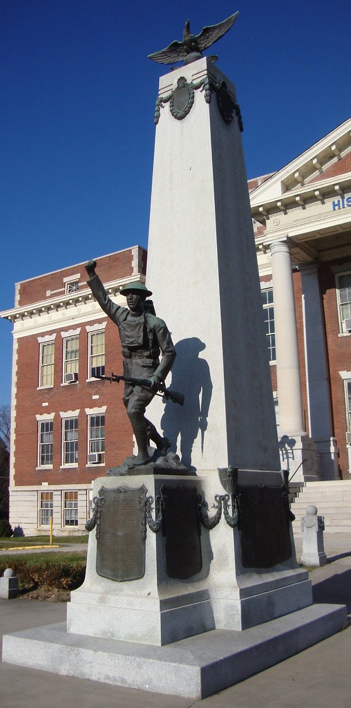 Zoom on the image : 117th Infantry Regiment Doughboy Memorial