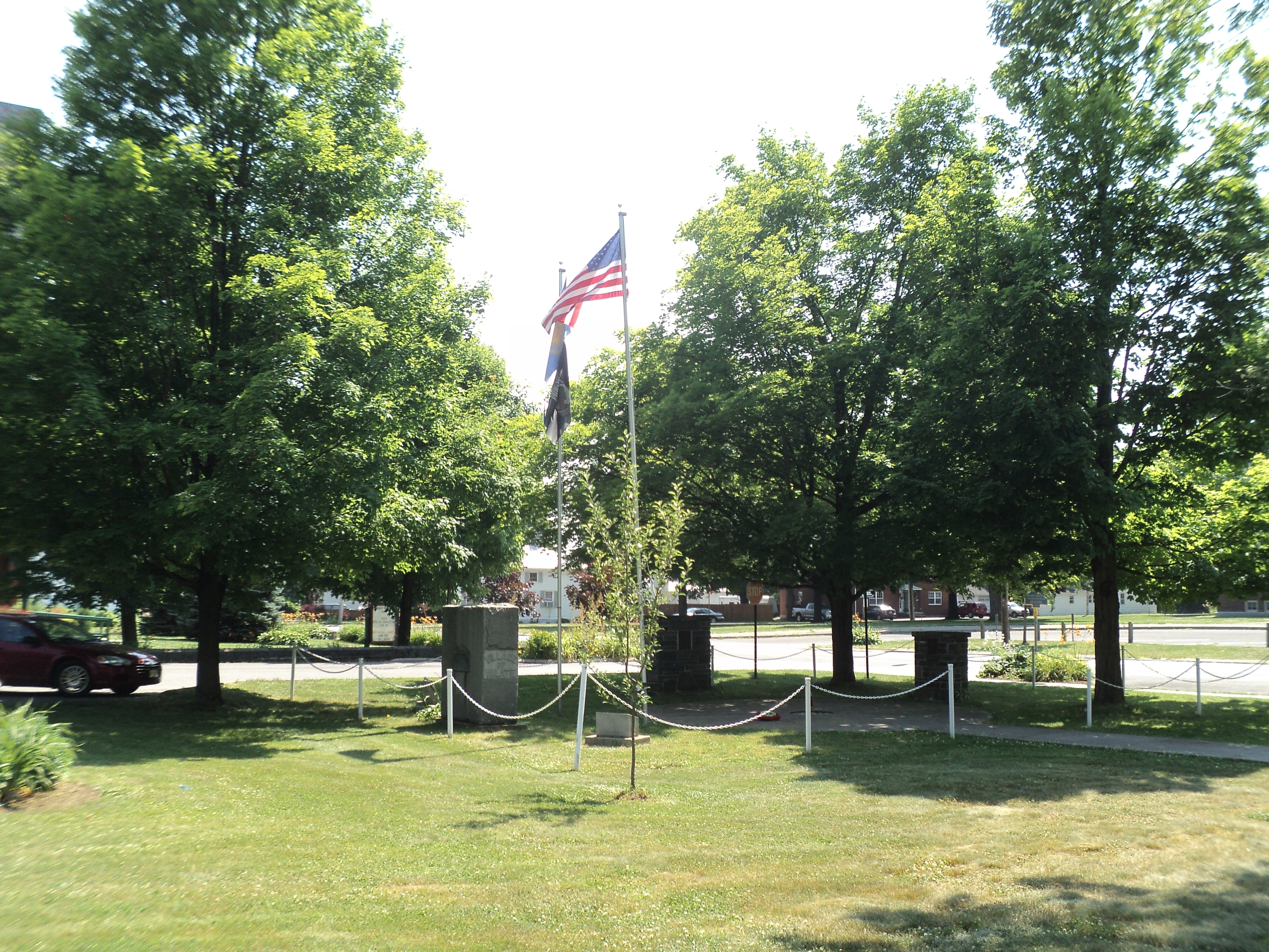 Zoom on the image : Valatie World War I Monument