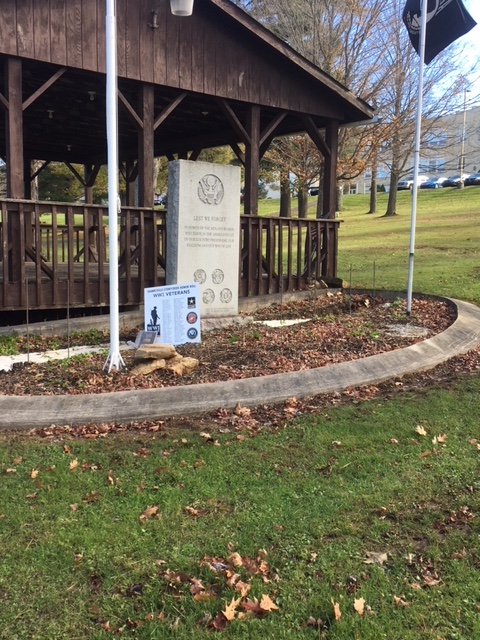 Zoom on the image : American Legion Post 911 World War I Memorial