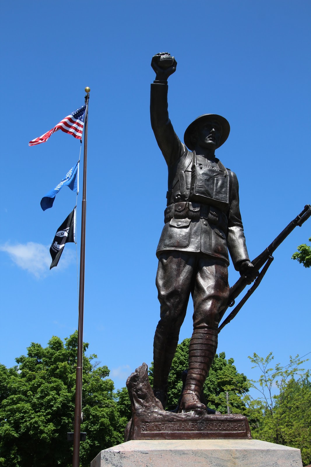 Zoom on the image : Spirit of the American Doughboy