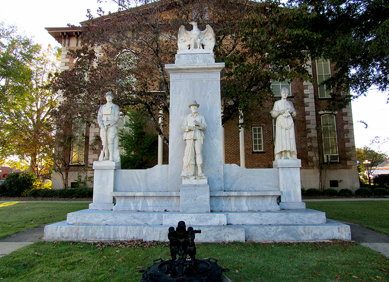 Zoom on the image : Pickens County War Memorial