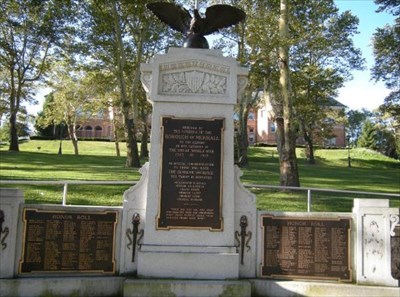 Zoom on the image : Munhall World War I Memorial