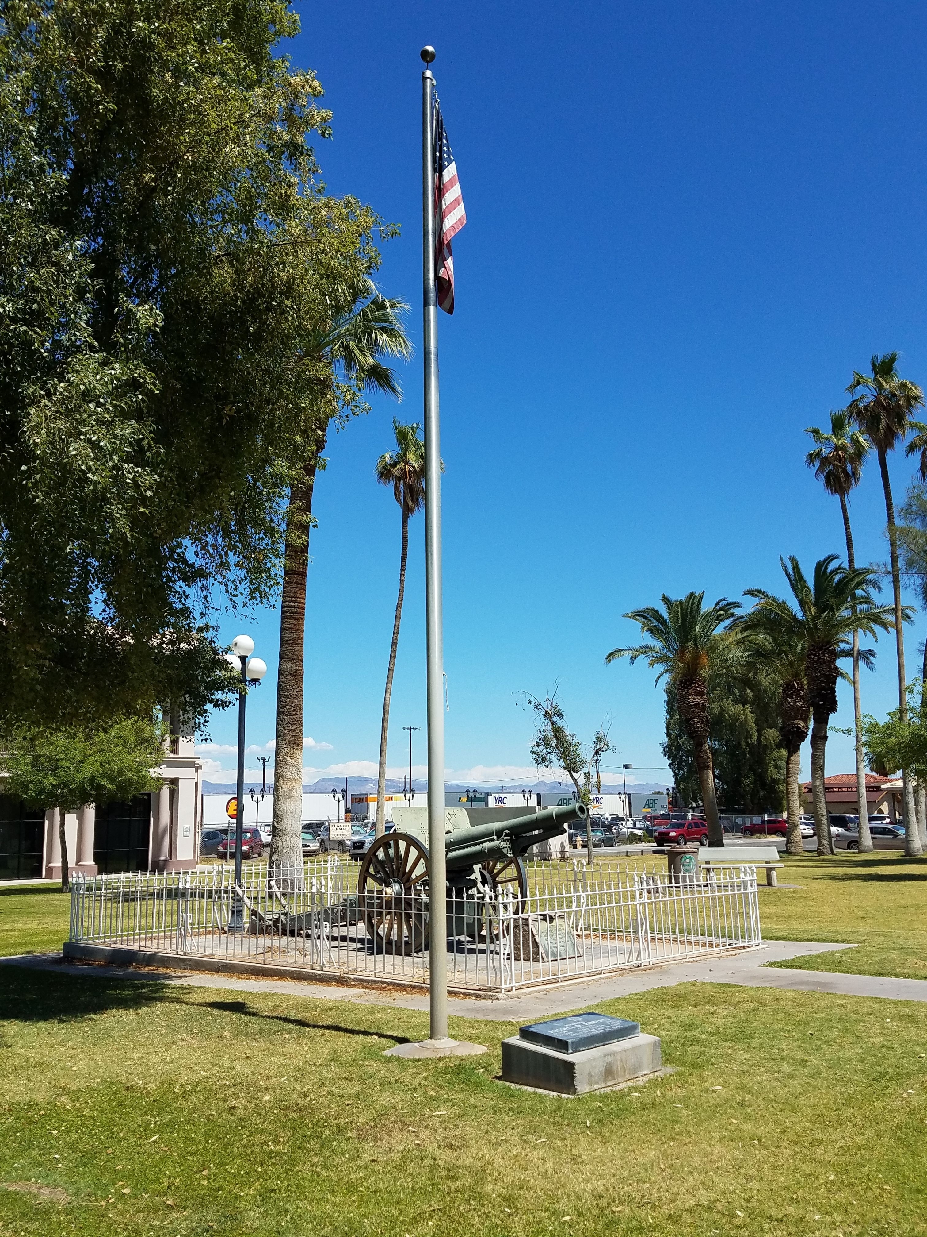 Zoom on the image : Needles World War I Memorial Cannon