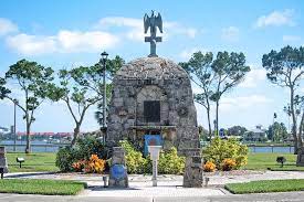 Zoom on the image : Volusia County Memorial to World War Heroes