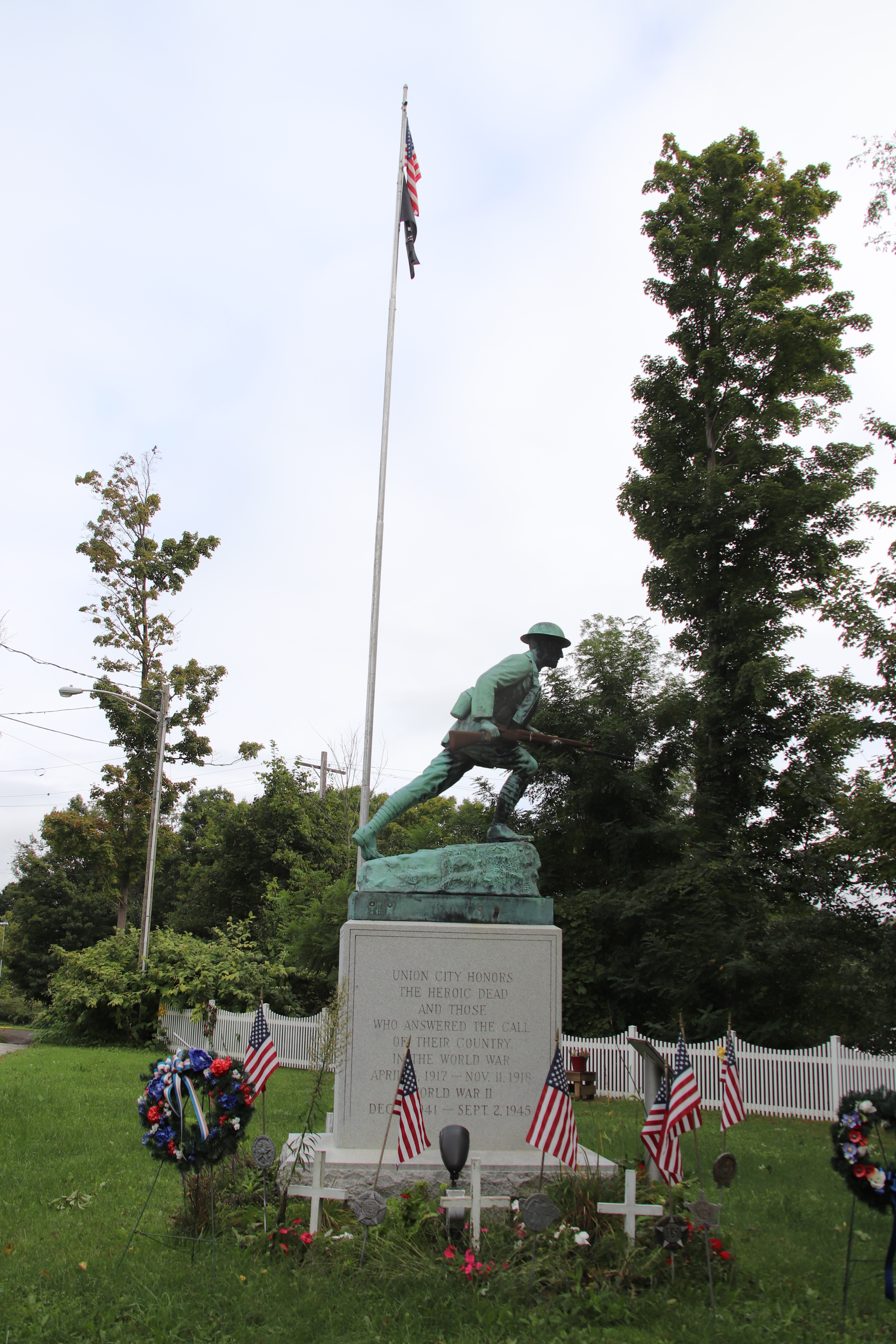 Zoom on the image : Union City World War I Memorial