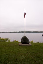 Zoom on the image : WWI Soldiers and Sailors Memorial