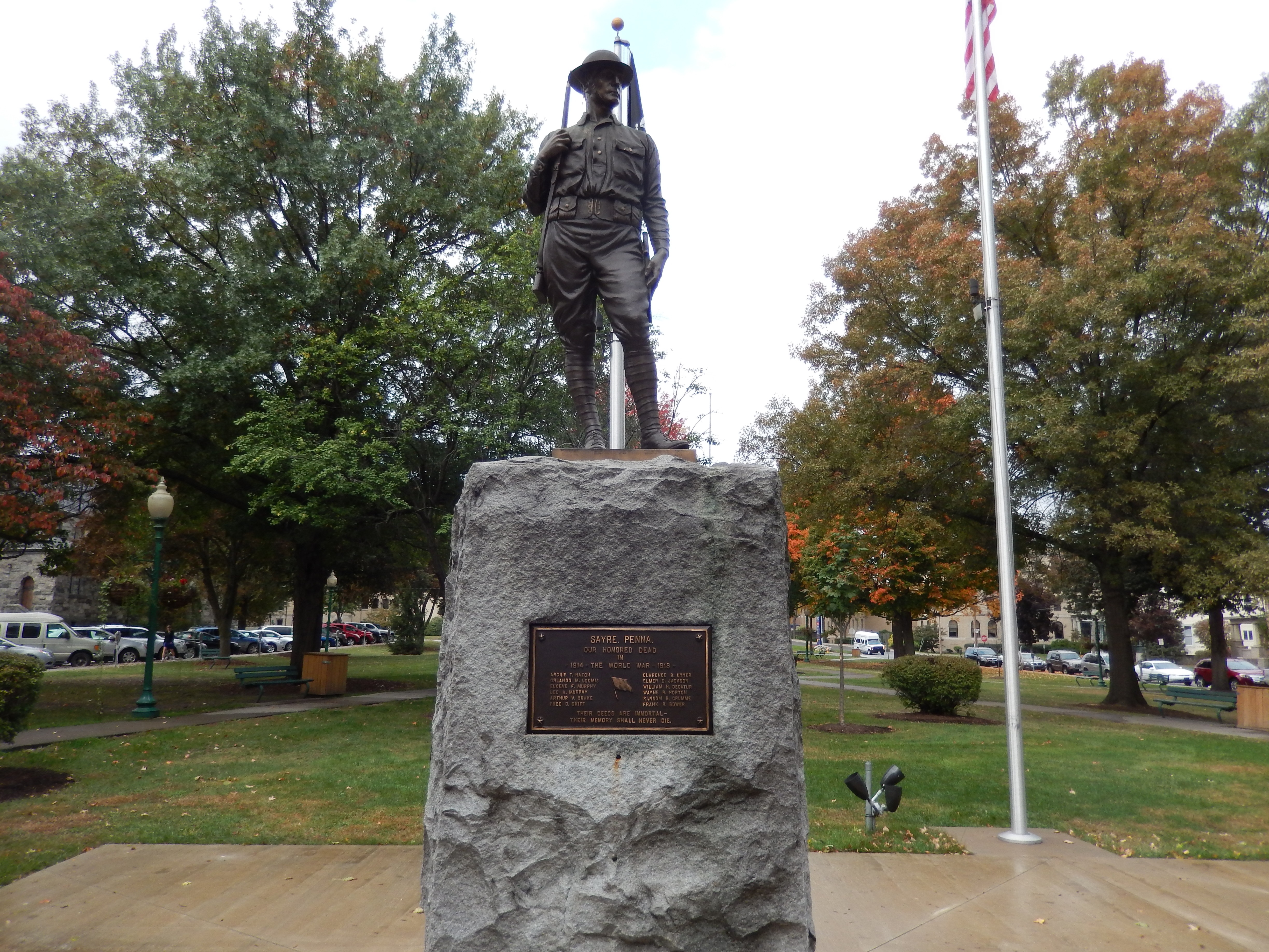 Zoom on the image : Sayre World War I Doughboy