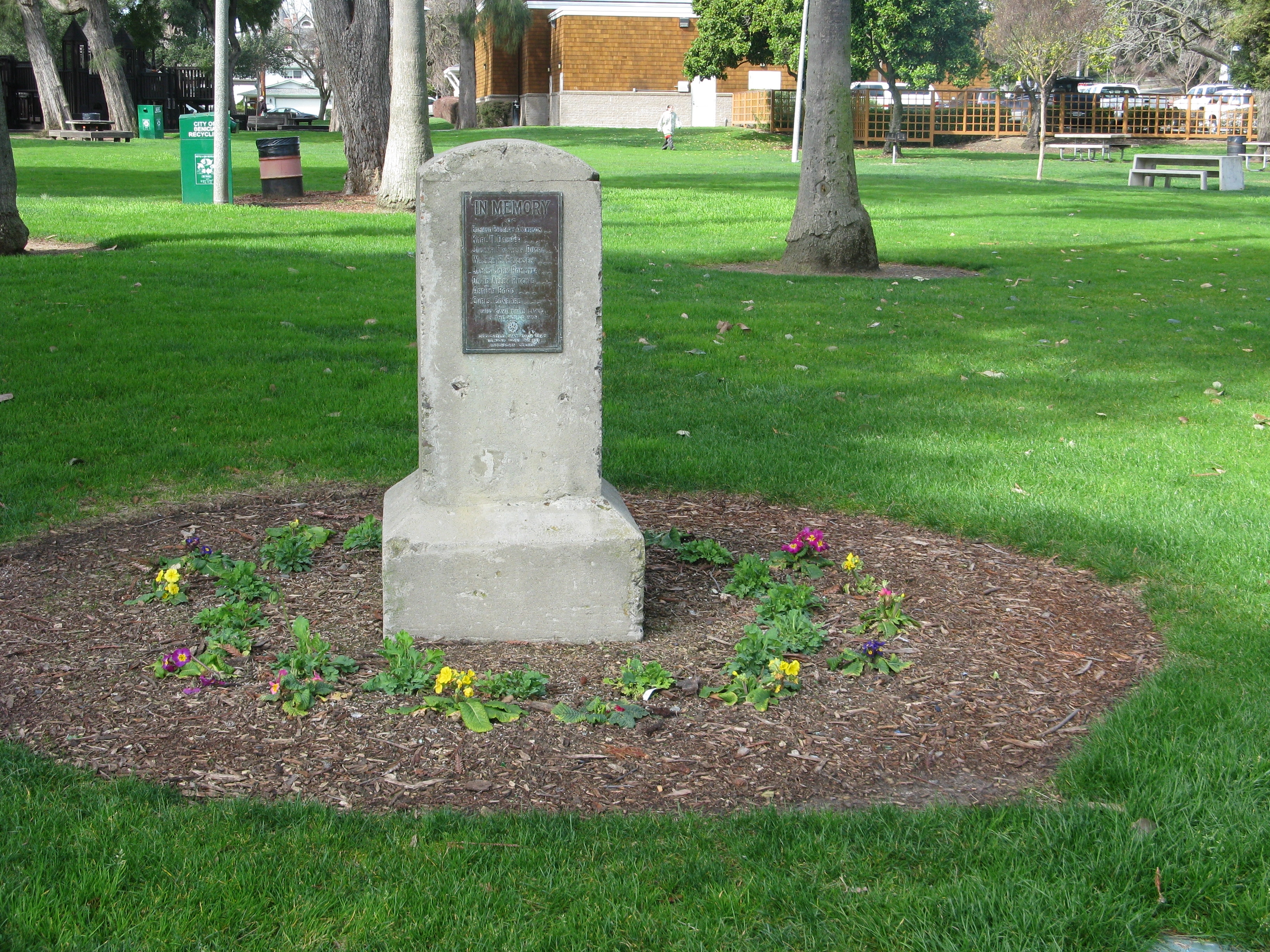 Zoom on the image : Benicia World War I Memorial