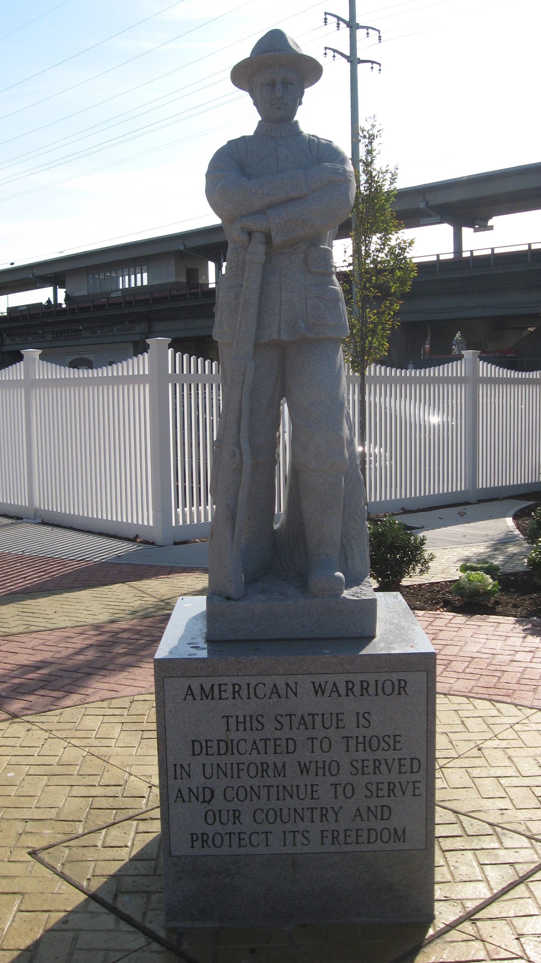 Zoom on the image : Veterans Plaza