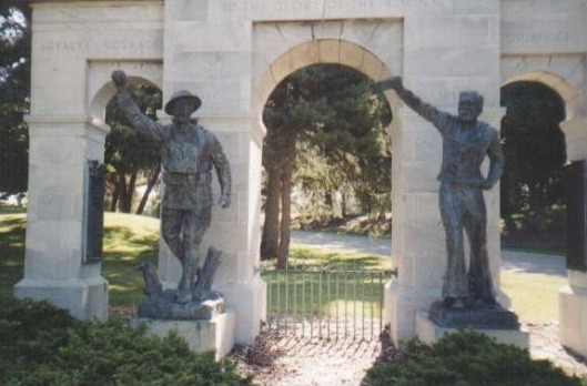 Zoom on the image : The Spirit of the American Doughboy