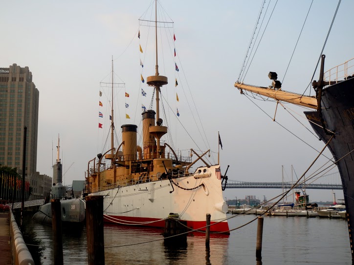 Zoom on the image : Cruiser Olympia at Independence Seaport Museum, Philadelphia, Pennsylvania