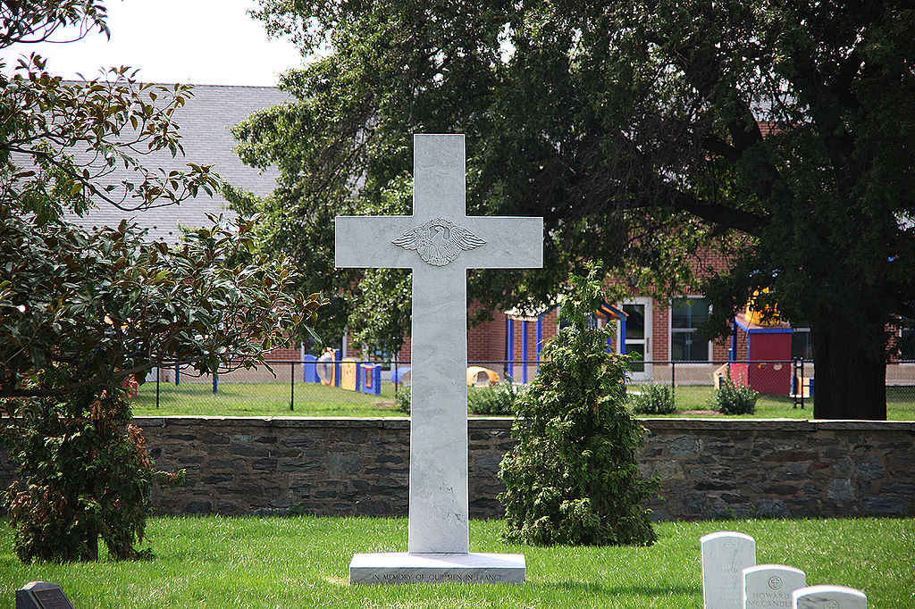 Zoom on the image : Argonne Cross Memorial