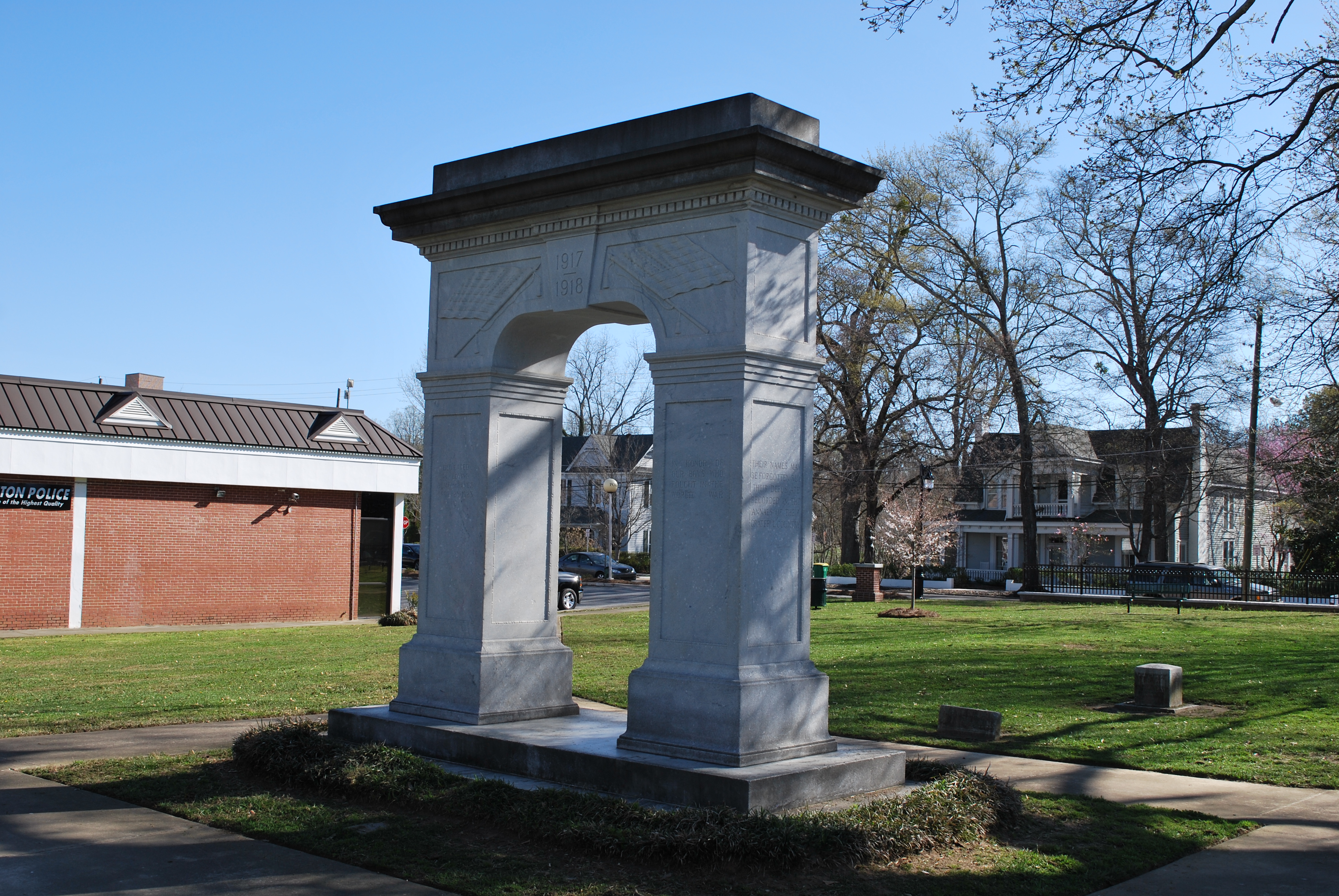 Zoom on the image : Canton – World War Memorial Arch 