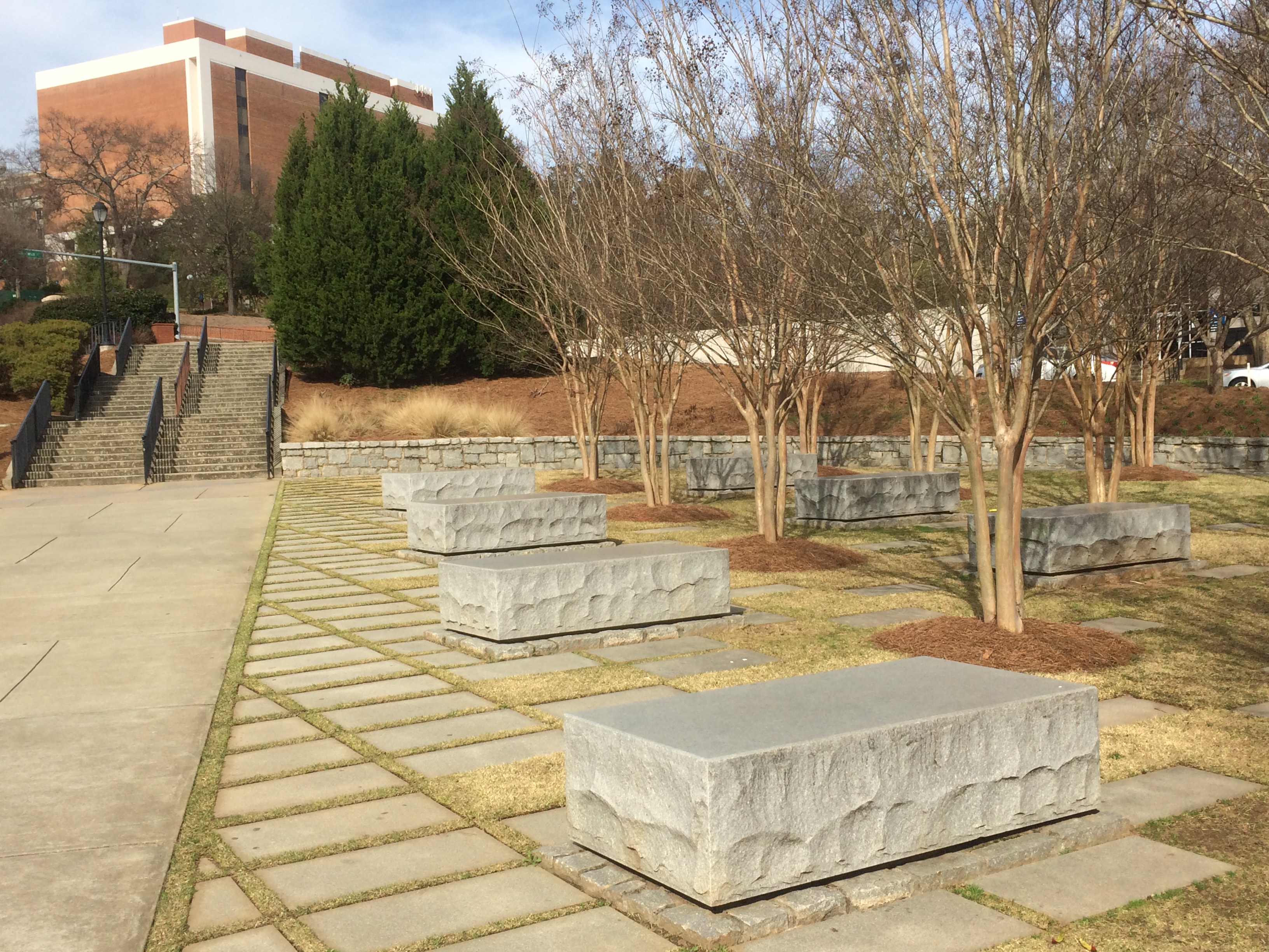 Zoom on the image : University of Georgia Memorial Garden