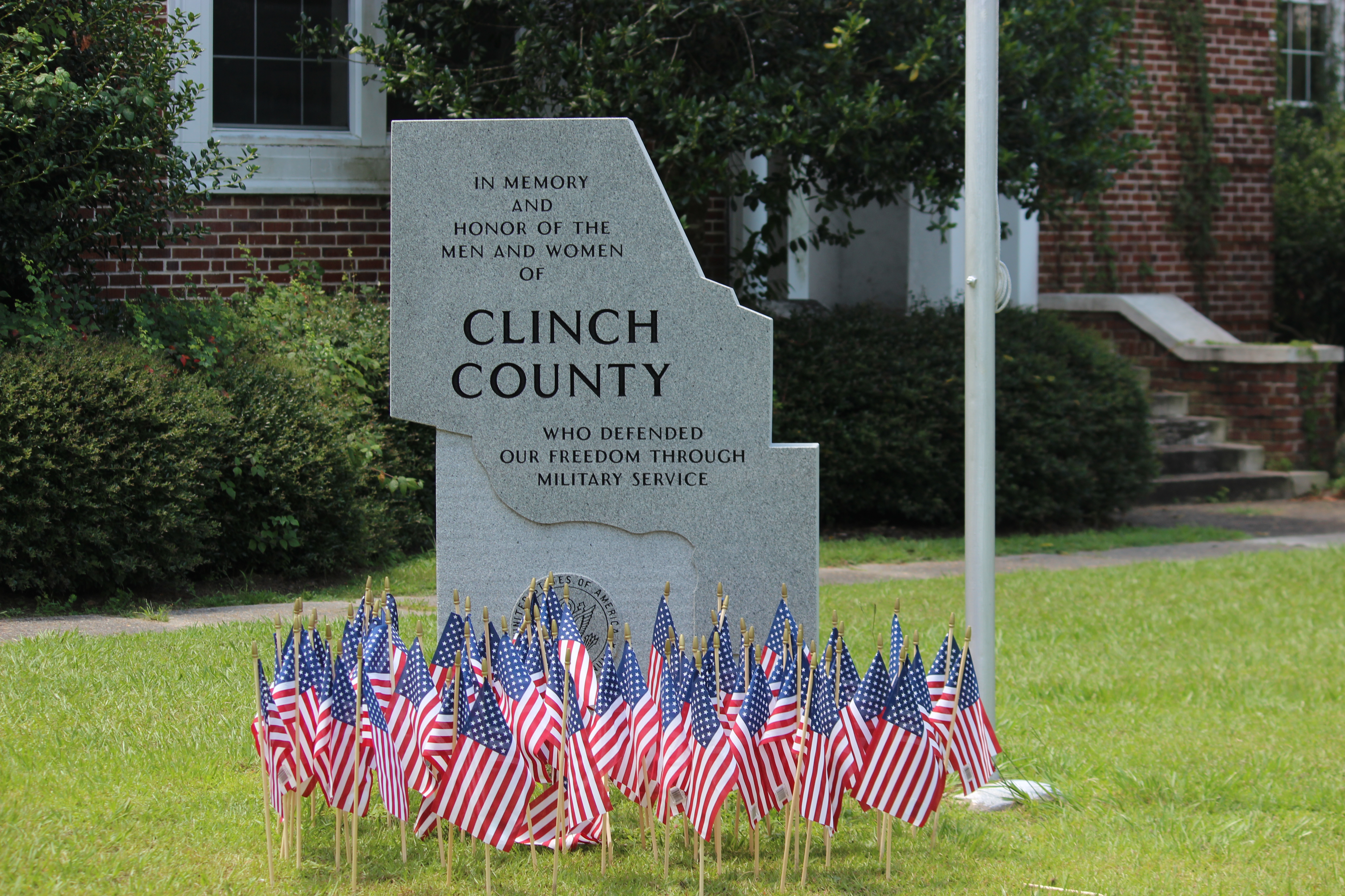Zoom on the image : Clinch Co. - Homerville - memorial