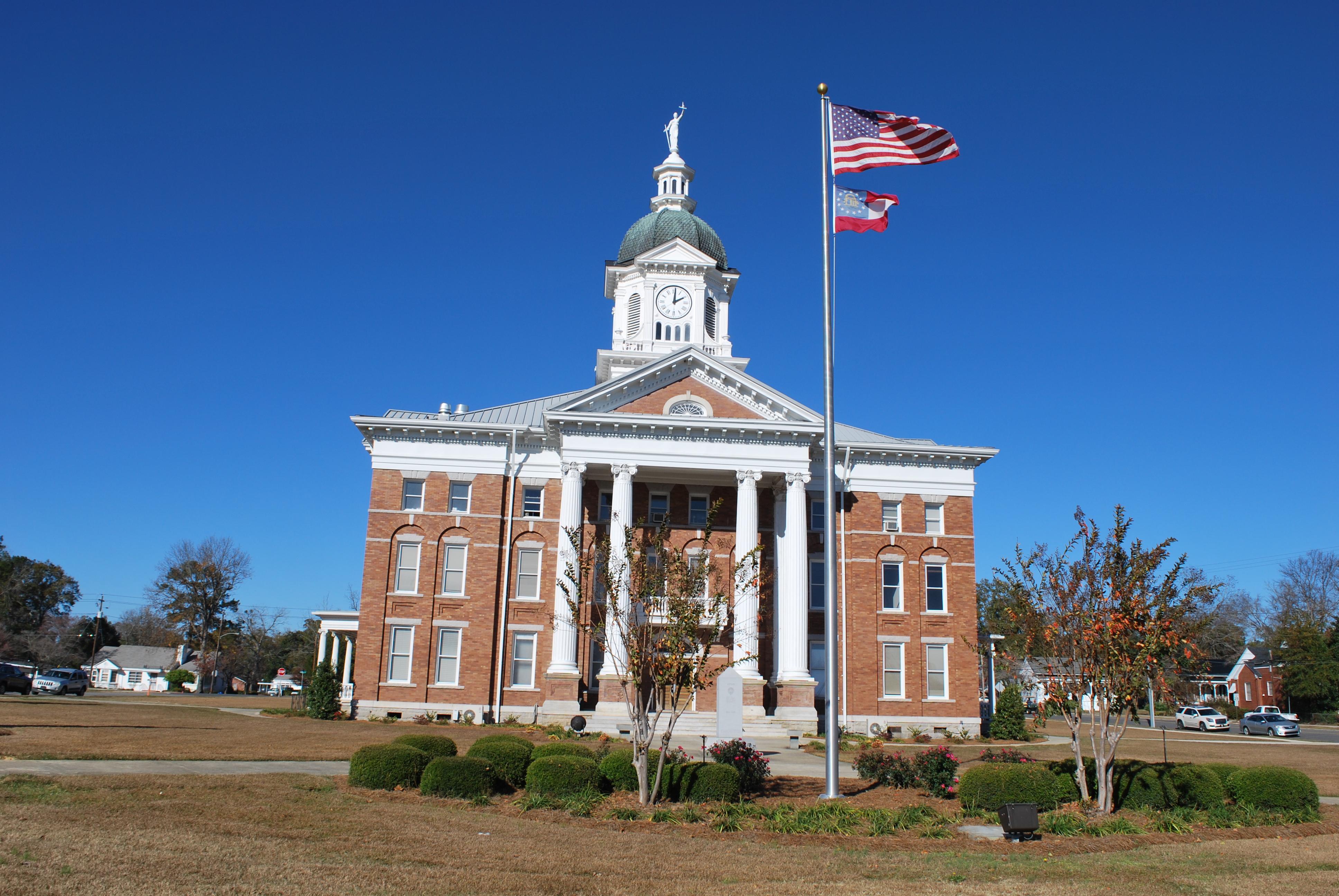 Zoom on the image : Jenkins County — Millen — War Memorial