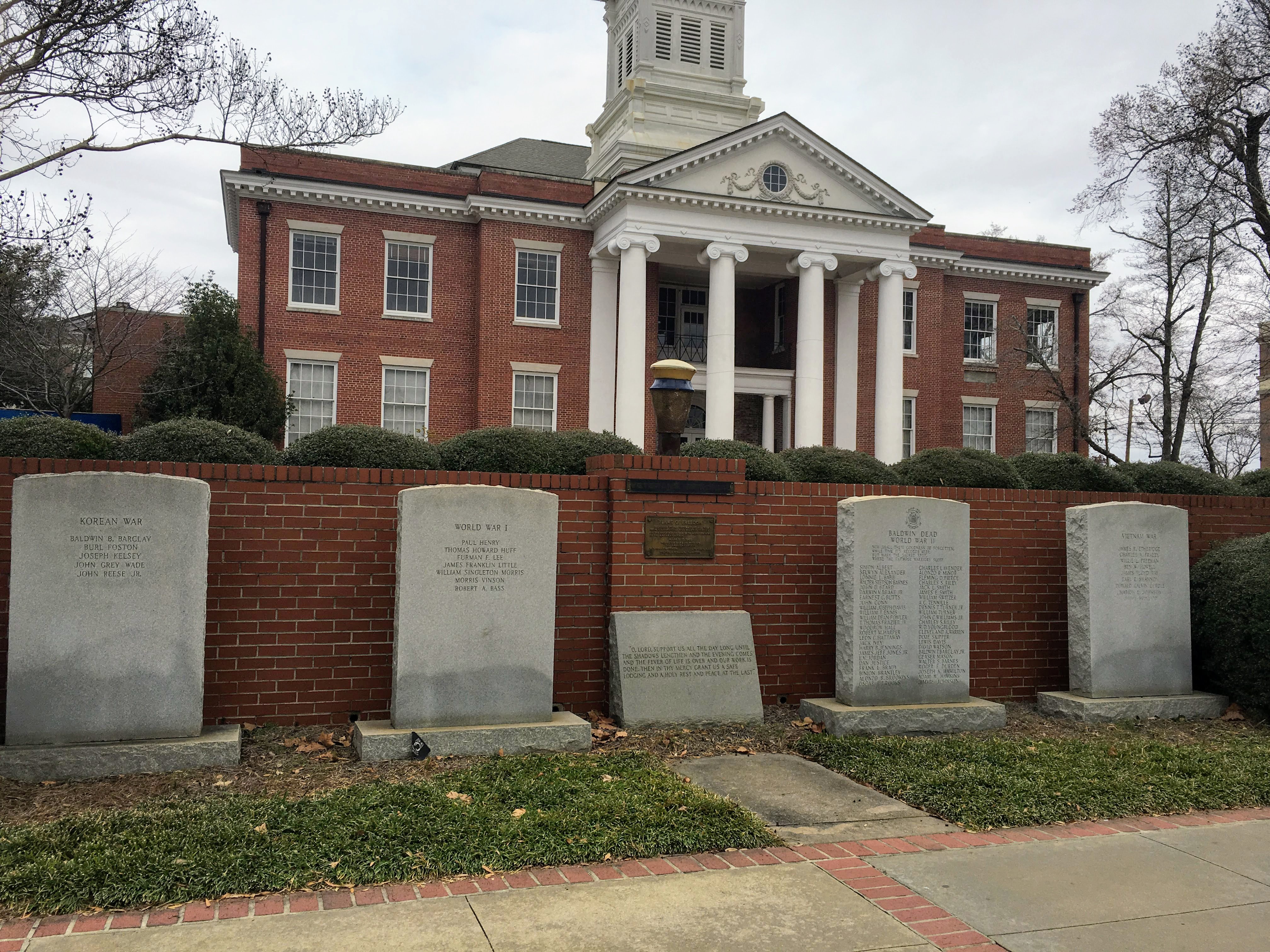 Zoom on the image : Baldwin Co. - Milledgeville - Veterans Memorial 