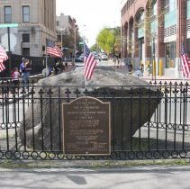Zoom on the image : American Expeditionary Forces Memorial Boulder - Hoboken