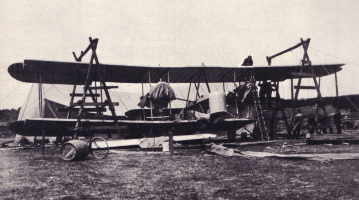 assembly Vimy plane