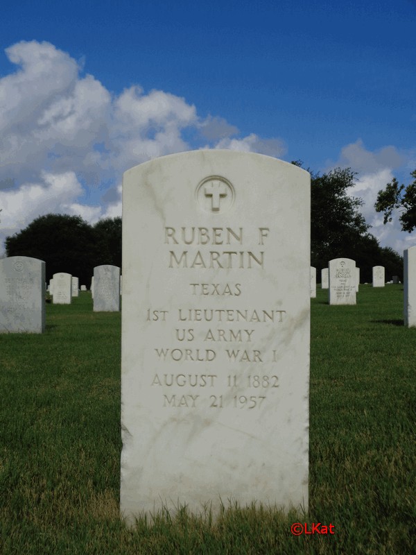 58bbefcd62bf1 Ruben Grave Marker