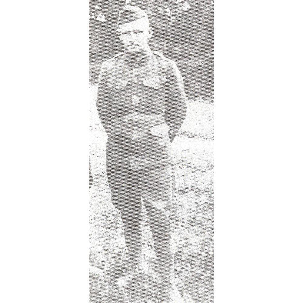 58d5e0f3efee1 Clone in uniform