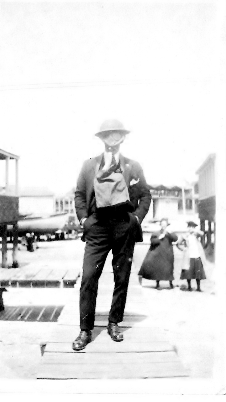 5a42d5f1a1941 George Ormond donning his gas mask for a photo opportunity