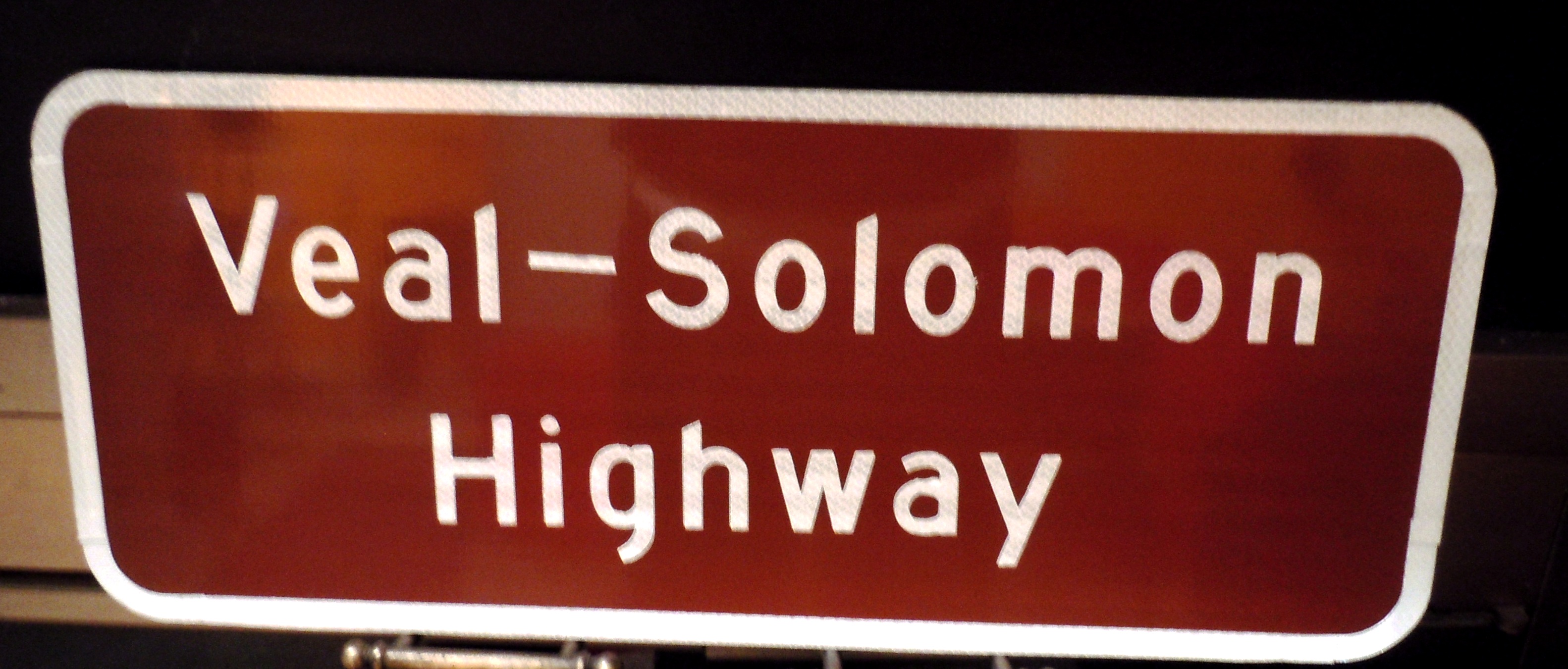 5a4eb22974b1d 00.0 Veal Solomon Hwy Sign