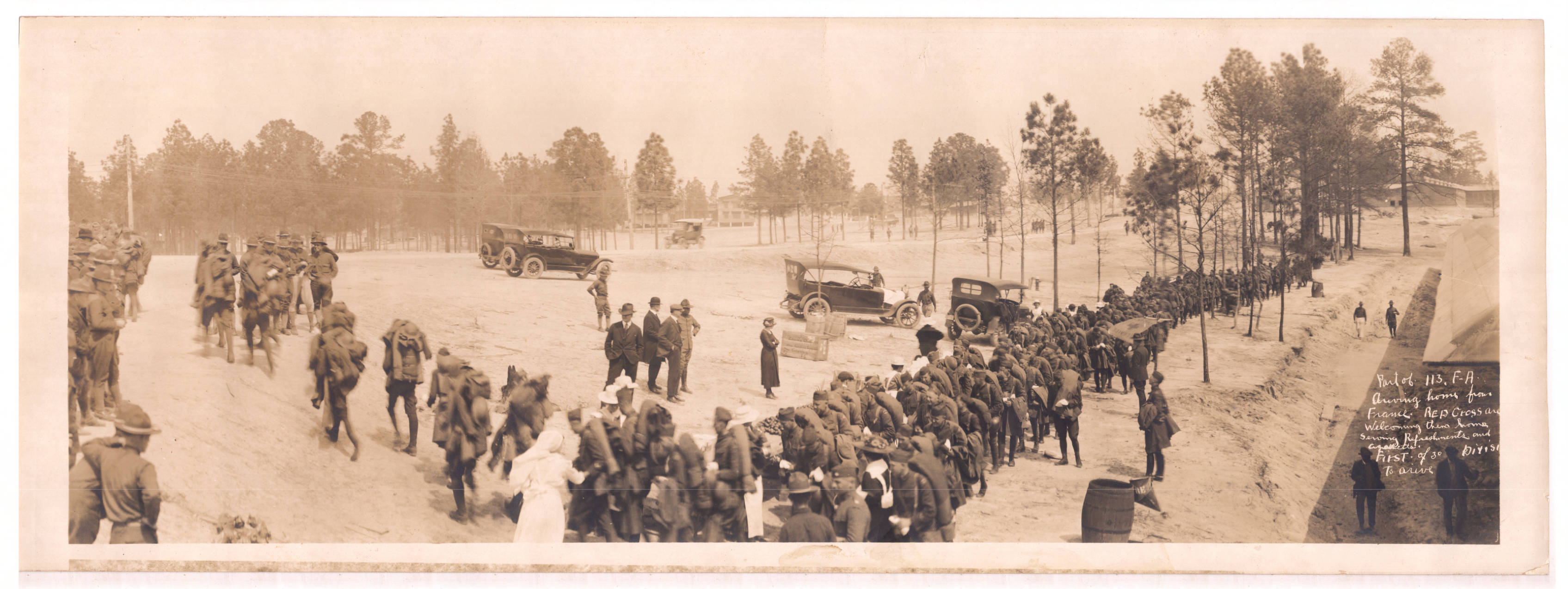 5b915d247e89f 113 Field Artillery arriving from France