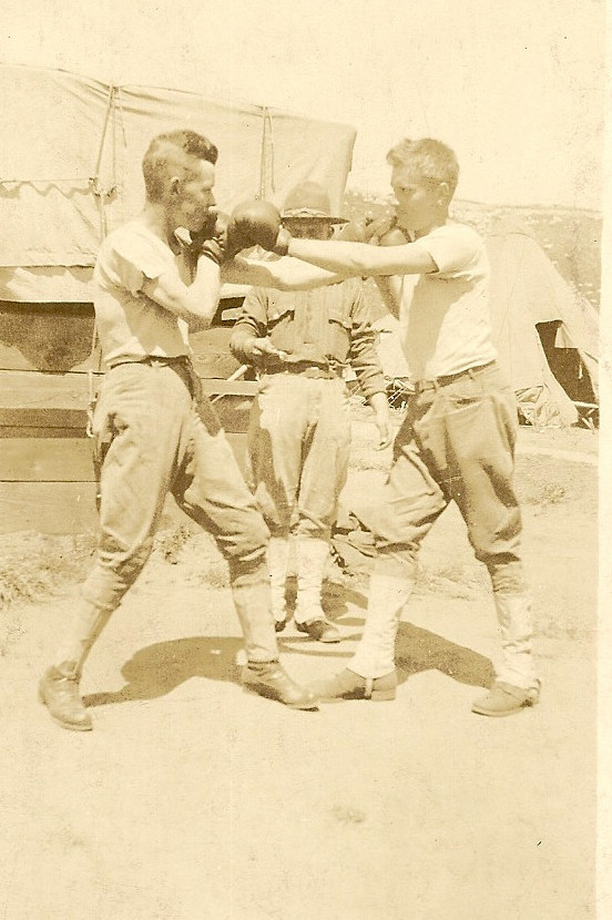 5bf5bc8e61988 1918 Bert VL WWI boxing