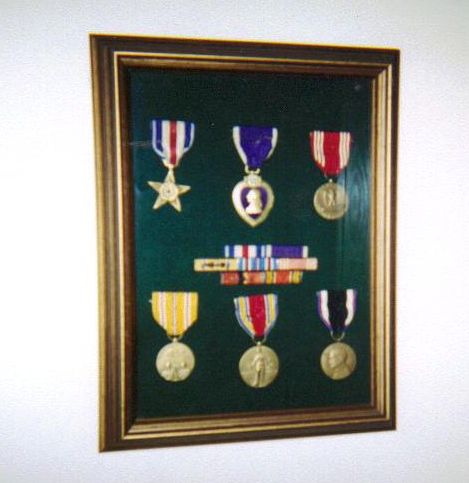5c30e1d55b142 BILLINGSLEY, Roy W 1918 WW2 Medals GU