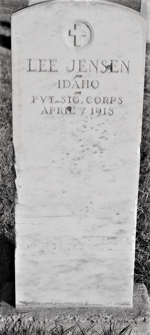5d3f8226bf9c3 Lee Jensen headstone