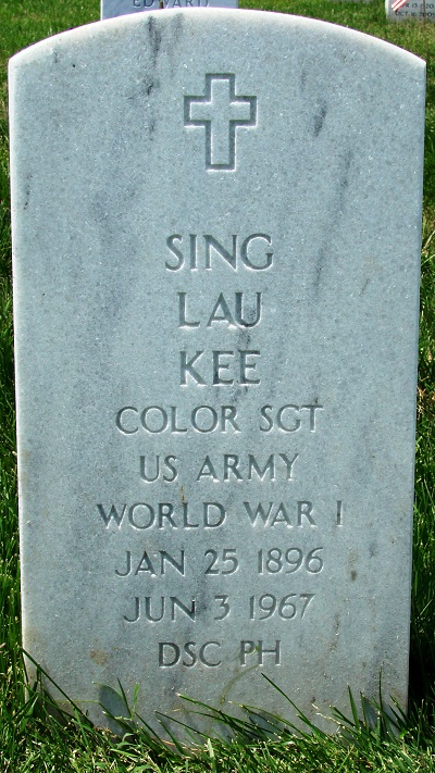 Lau Sing Kee headstone