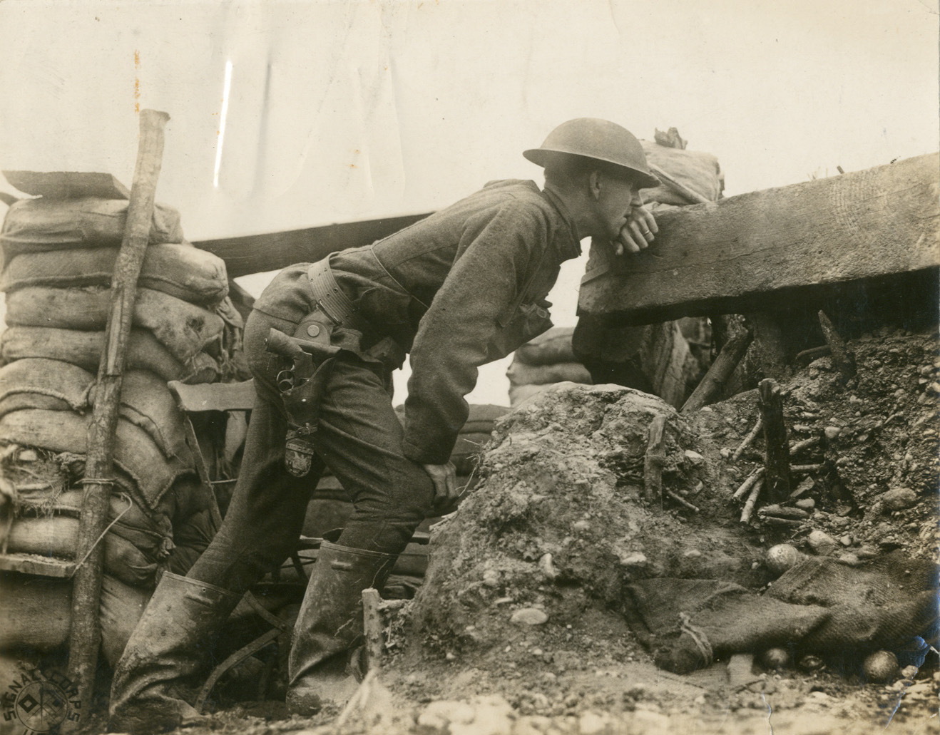 32nd division soldier in a trench