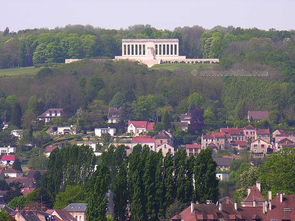 chateau thierry memorial americain cote 204 photographie aerienne 1